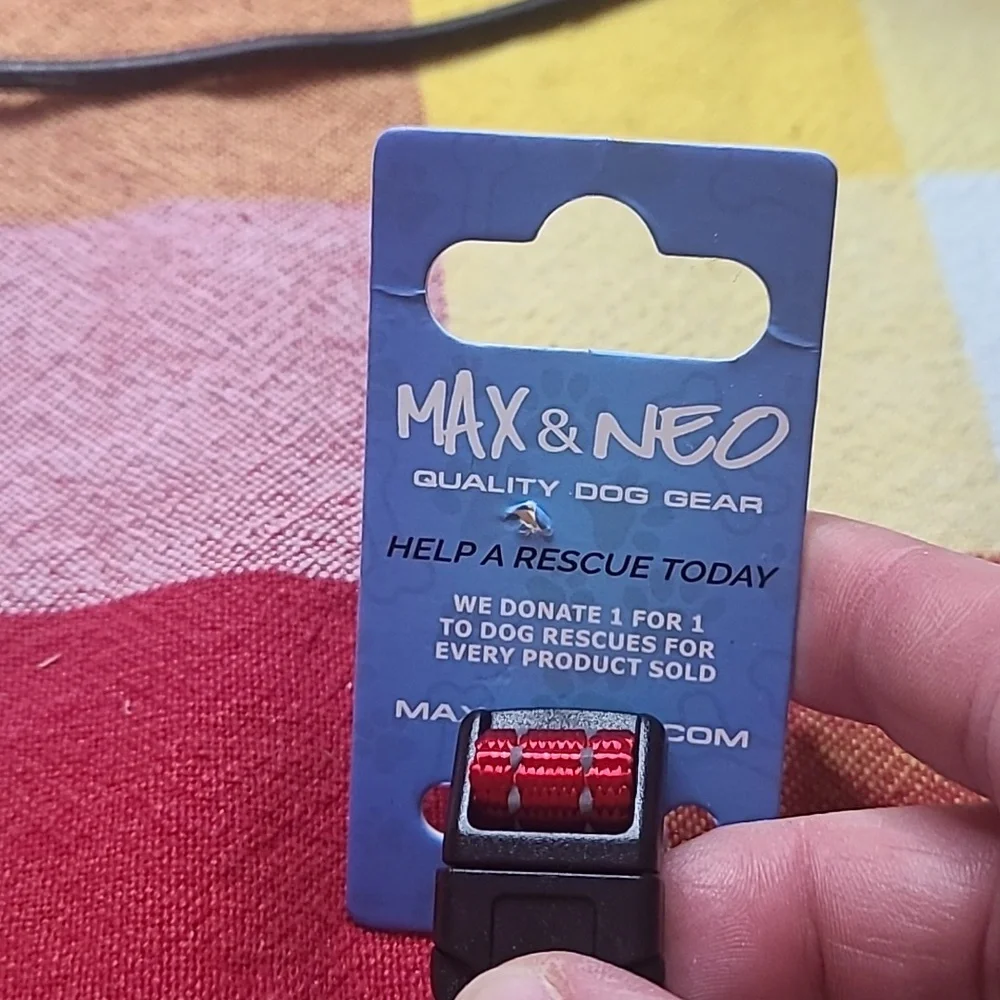 New dog collar xsmall red max & neo brand
